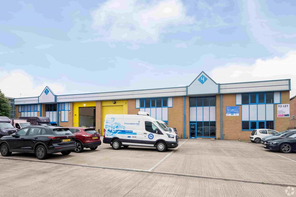 Travellers Lane – Industrial Distribution Unit, Apex Point, North Mymms, Hertfordshire