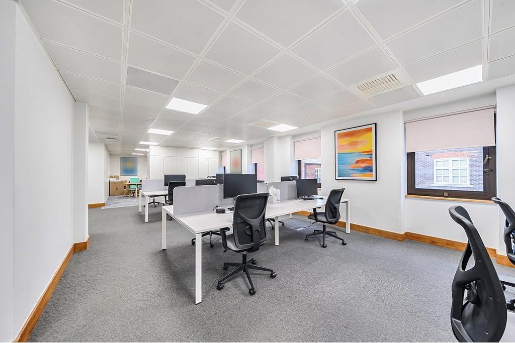 St Peters House, 74–78 Victoria Street, St Albans, Hertfordshire AL1 3XH
