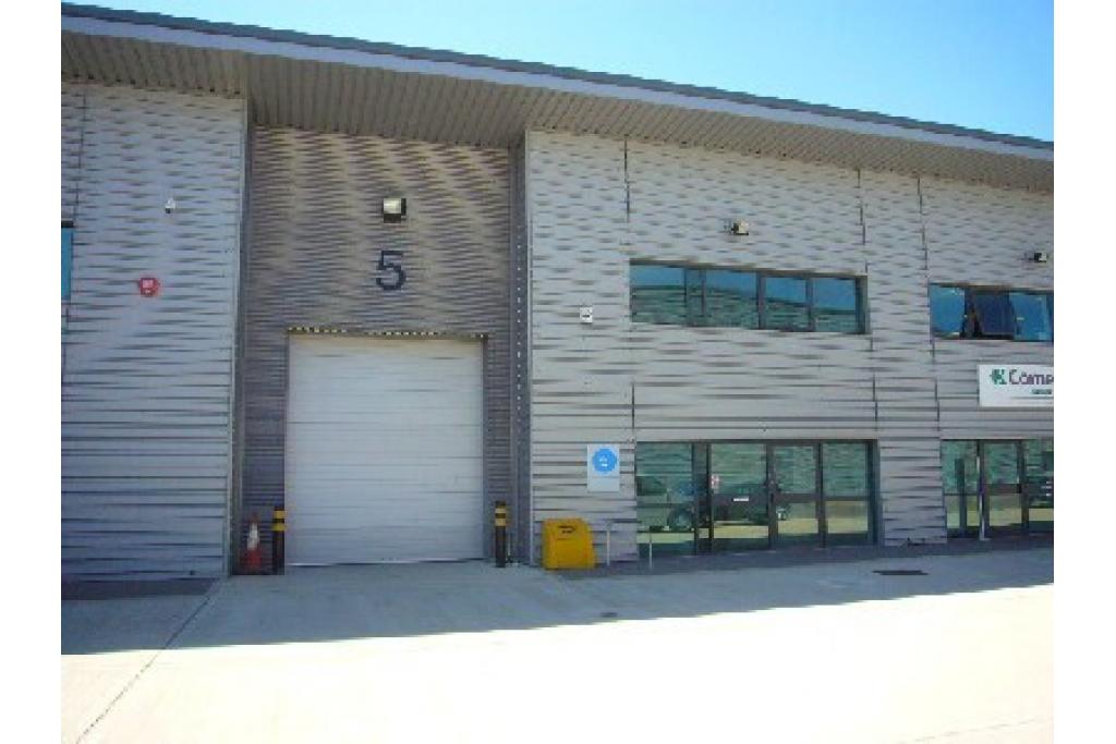 Watchmead, Mallow Park, Welwyn Garden City, Hertfordshire AL7 1GX – Industrial Warehouse Unit