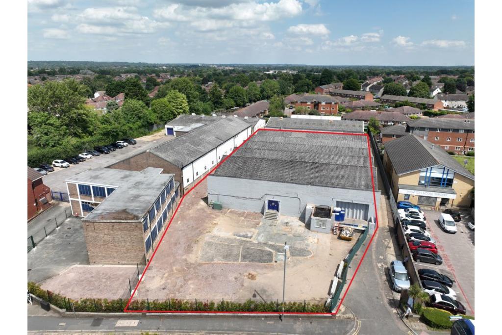 Wellfield Road, Hatfield, Hertfordshire AL10 0BS – Light Manufacturing Unit