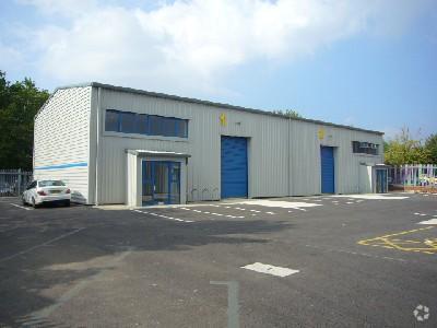 41 Brownfields – Welwyn Garden City, Hertfordshire AL7 1AN – Industrial Service Unit