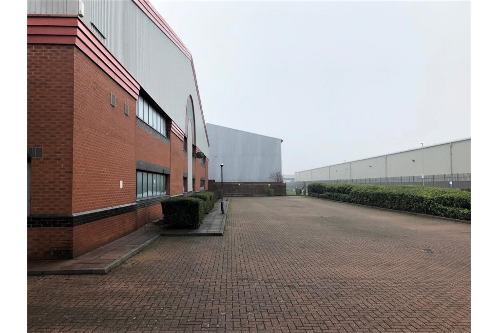 Old Parkbury Lane Warehouse and Industrial Space, Ventura Park, St Albans, Hertfordshire