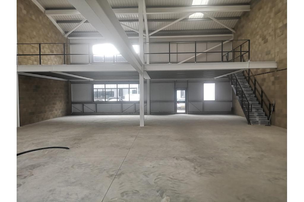 Industrial Unit at Bridgefields - Modern Warehouse and Light Industrial Space