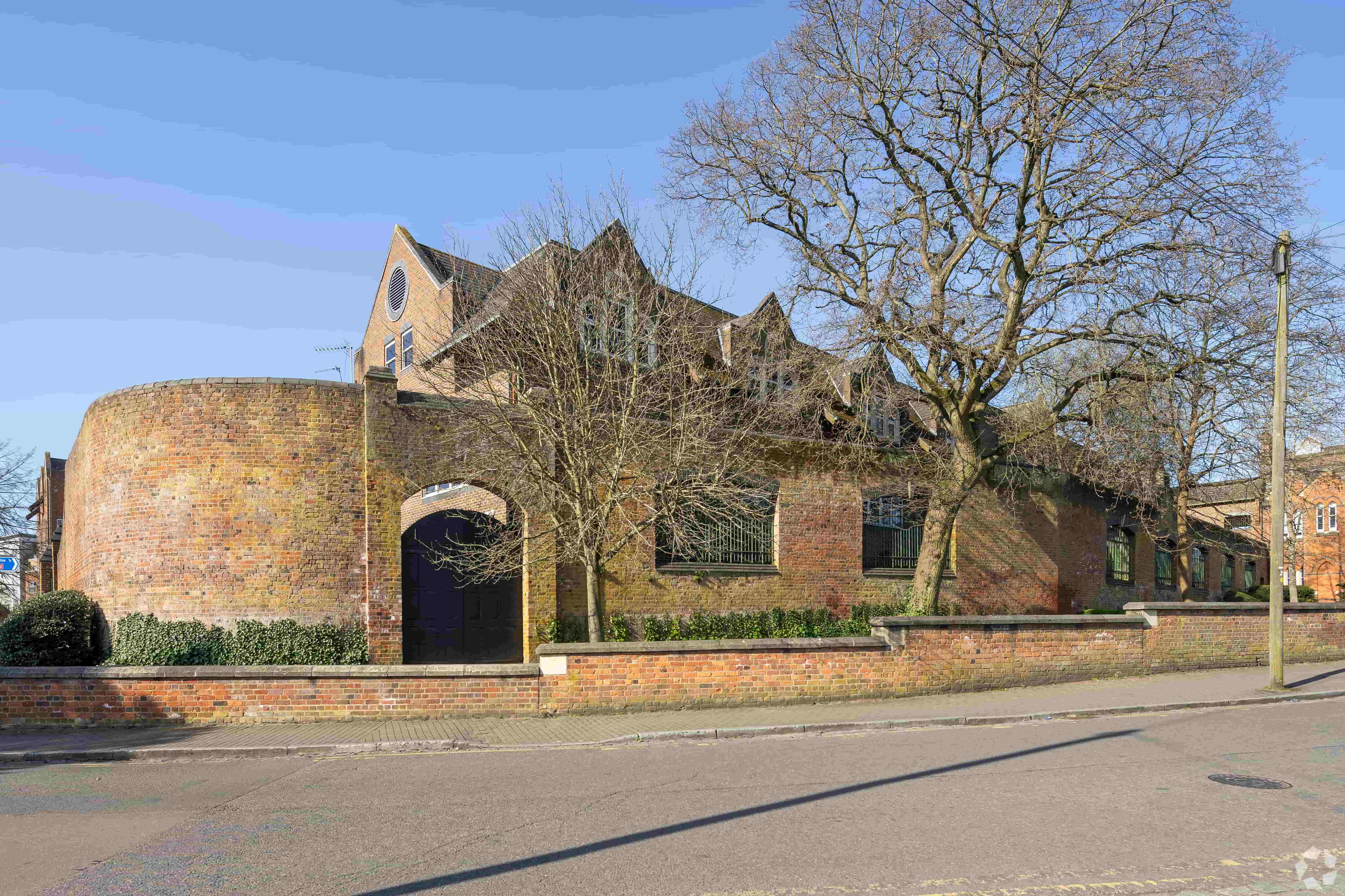 Victoria Square Office Space for Sale and Lease - Victoria Square, St Albans, Hertfordshire AL1 3TF