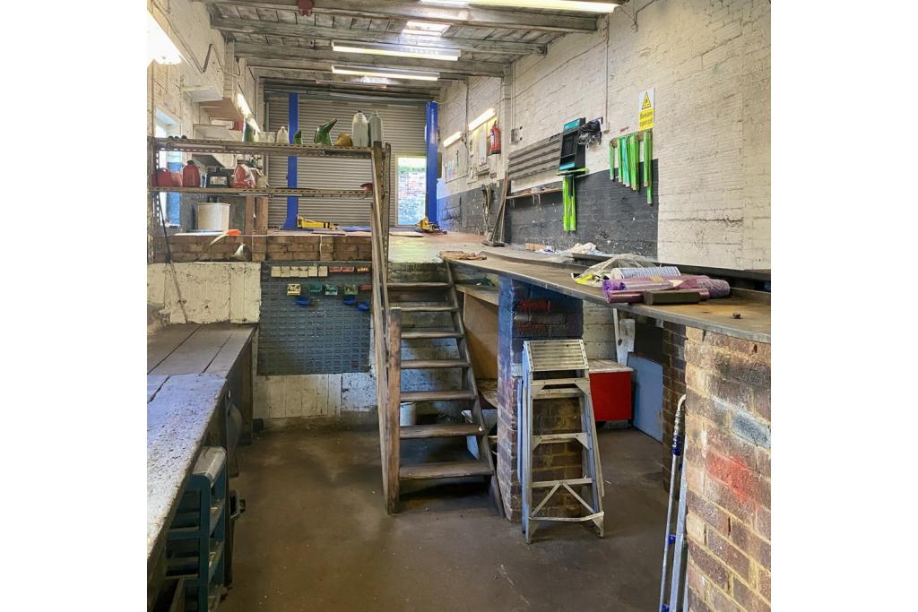 Industrial Workshop and Storage Unit - 22 Albert Street, St Albans, Hertfordshire AL1 1RU