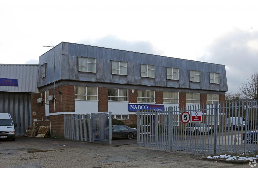 Industrial Warehouse Property in Brick Knoll Park - Ashley Road, St Albans Hertfordshire AL1 5UG