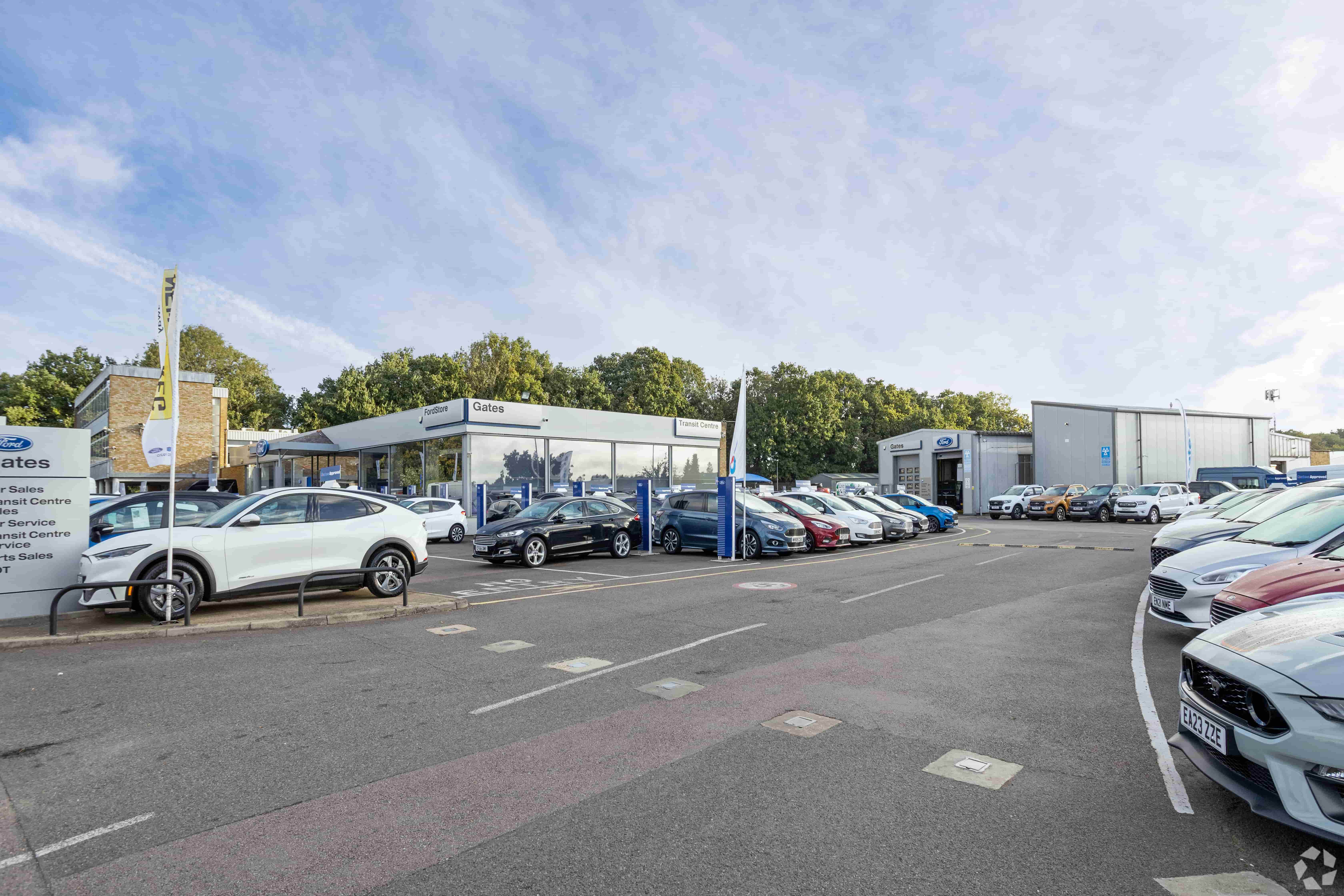 Car Dealership Investment Property - 105 Ashley Road, St Albans Hertfordshire AL1 5DE