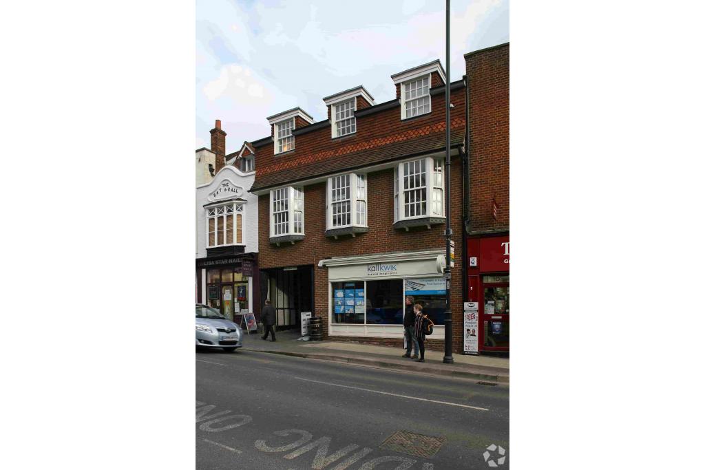 Restaurant Property to Let at 12B Chequer Street St Albans Hertfordshire AL1 3XZ