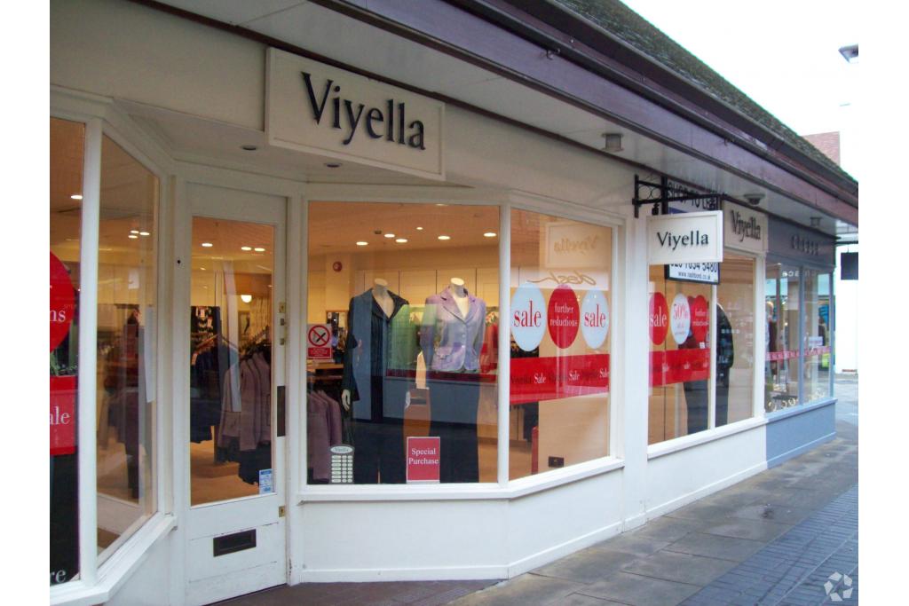 Retail Space at Christopher Place Centre - St Albans Hertfordshire AL3 5DQ