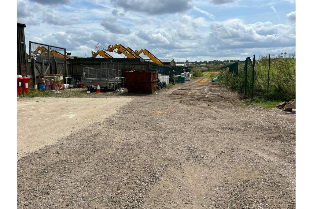 Coursers Road Industrial Warehouse - Colney Heath, Hertfordshire AL4 0PD
