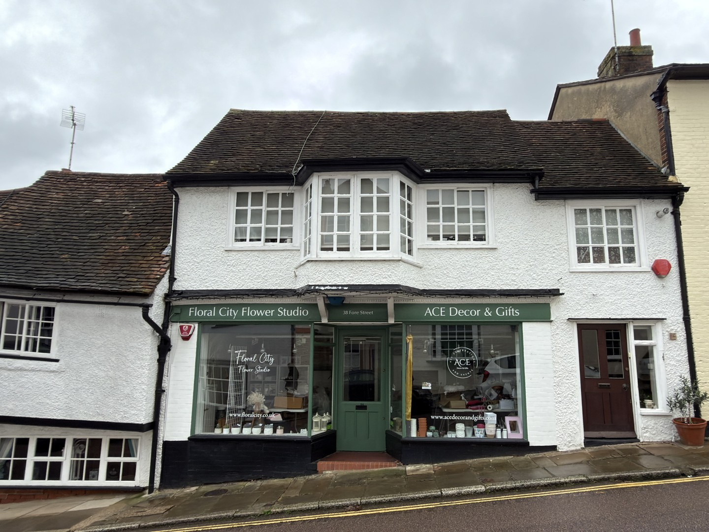 Retail Unit on Fore Street - Ground Floor Retail Space in North Mymms, Hertfordshire AL9 5AH