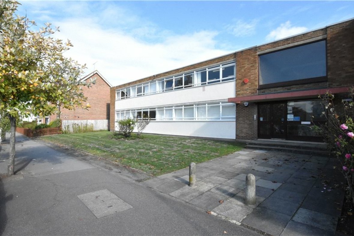Warehouse and Office Space to Let at 104 High Street, St Albans - Hertfordshire Industrial Property