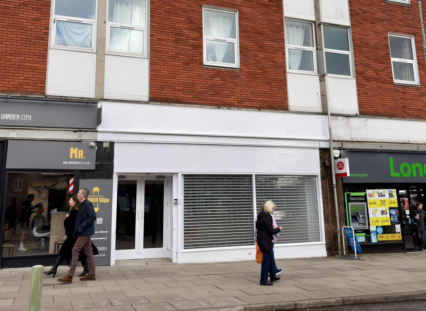 Retail Space to Let at 41-43 Howardsgate, Welwyn Garden City - Prime Town Centre Commercial Property