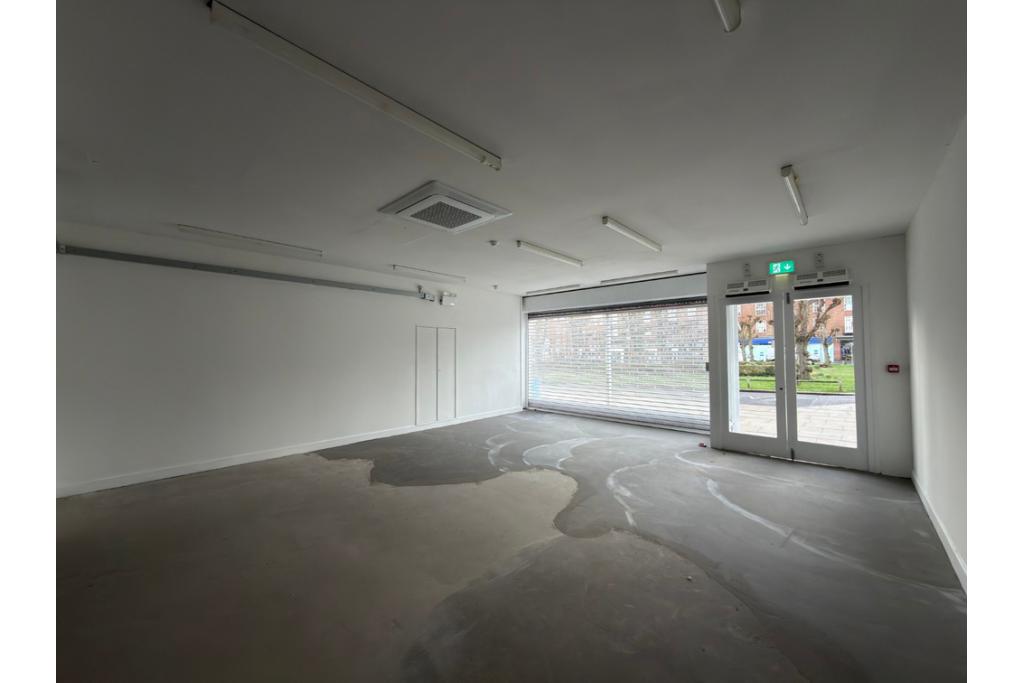 Retail Space to Let at 41-43 Howardsgate, Welwyn Garden City - Prime Town Centre Commercial Property