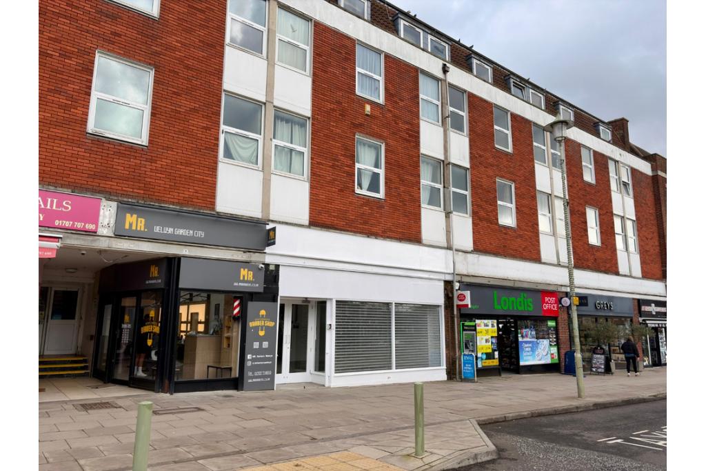 Retail Space to Let at 41-43 Howardsgate, Welwyn Garden City - Prime Town Centre Commercial Property