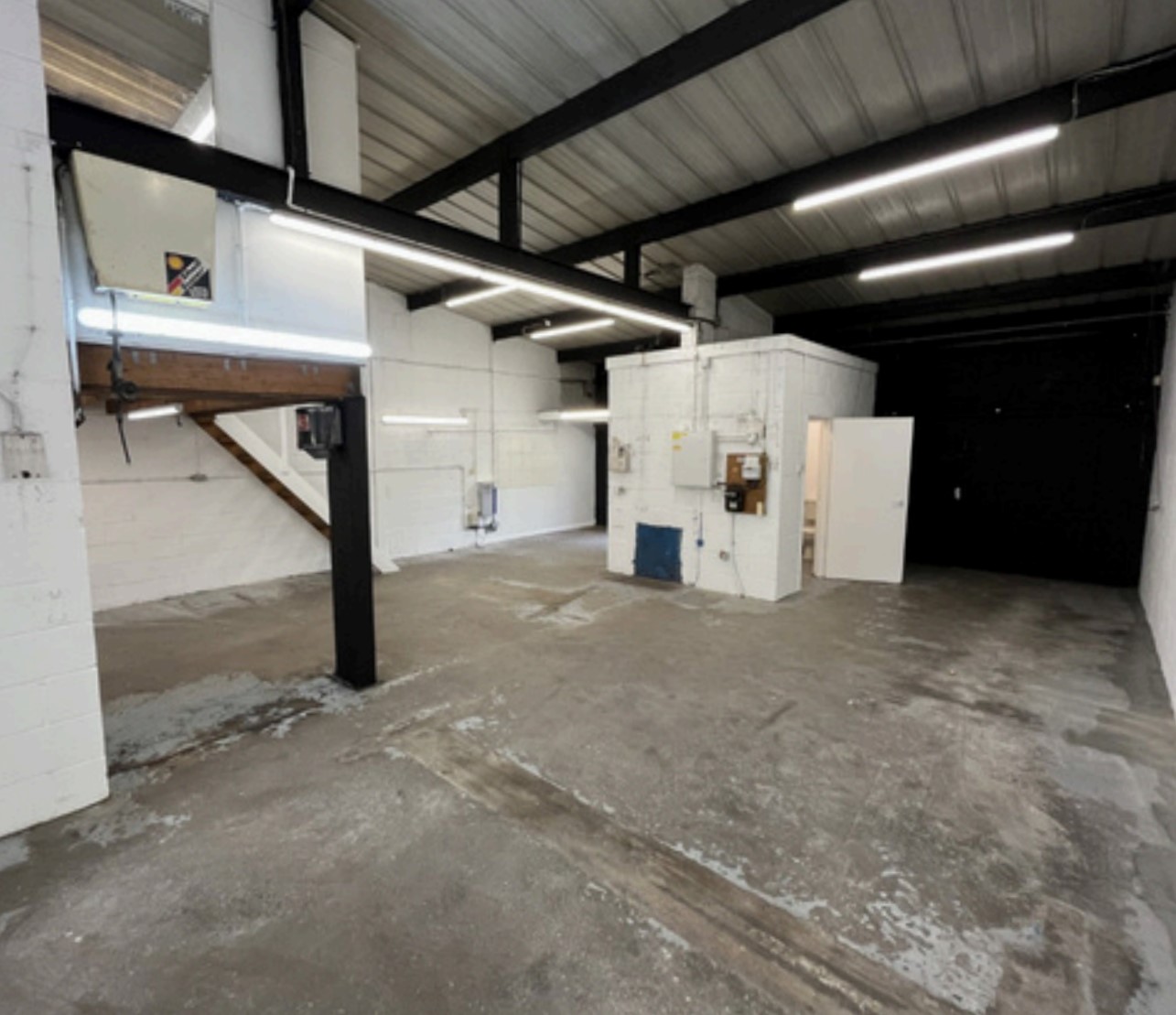 Industrial Unit to Let at Fiddle Bridge Industrial Centre, Industrial Warehouse Space