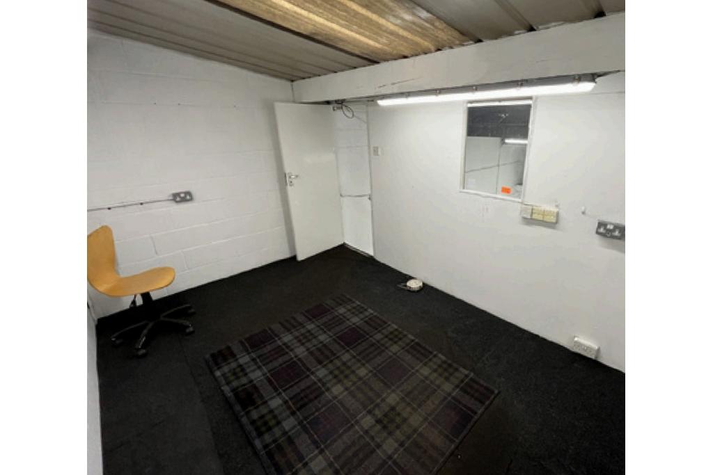 Industrial Unit to Let at Fiddle Bridge Industrial Centre, Industrial Warehouse Space