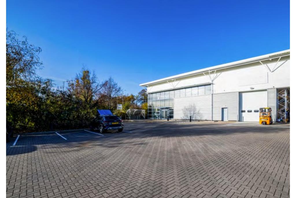 Quadrant Park Warehouse Space - Mundells, Welwyn Garden City, Hertfordshire AL7