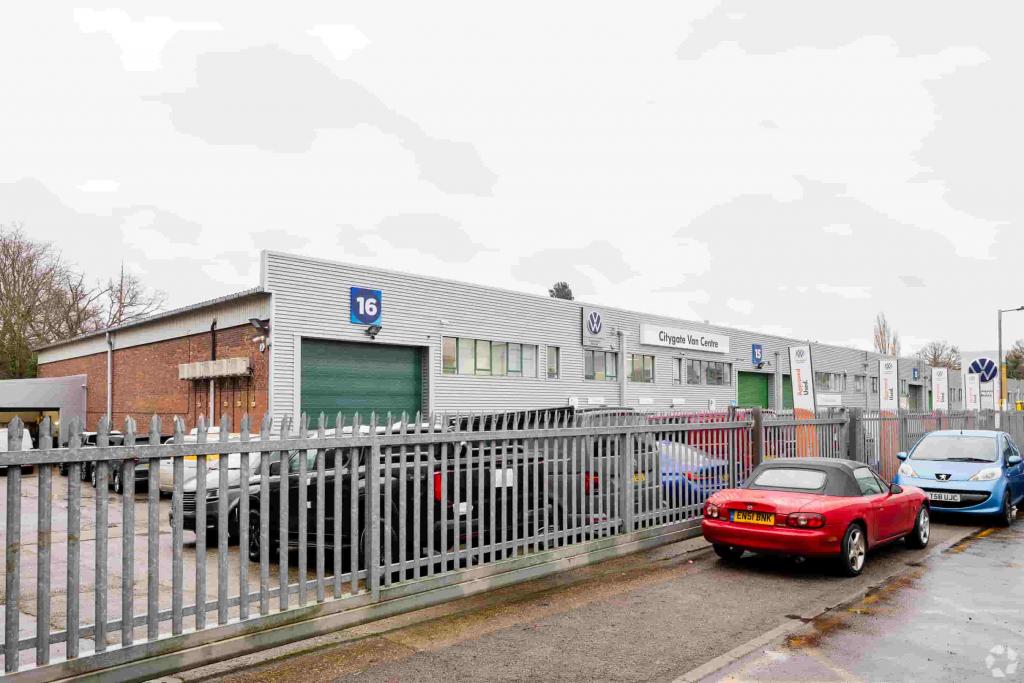 Light Manufacturing Unit To Let at North Orbital Commercial Centre, Napsbury Lane, St Albans