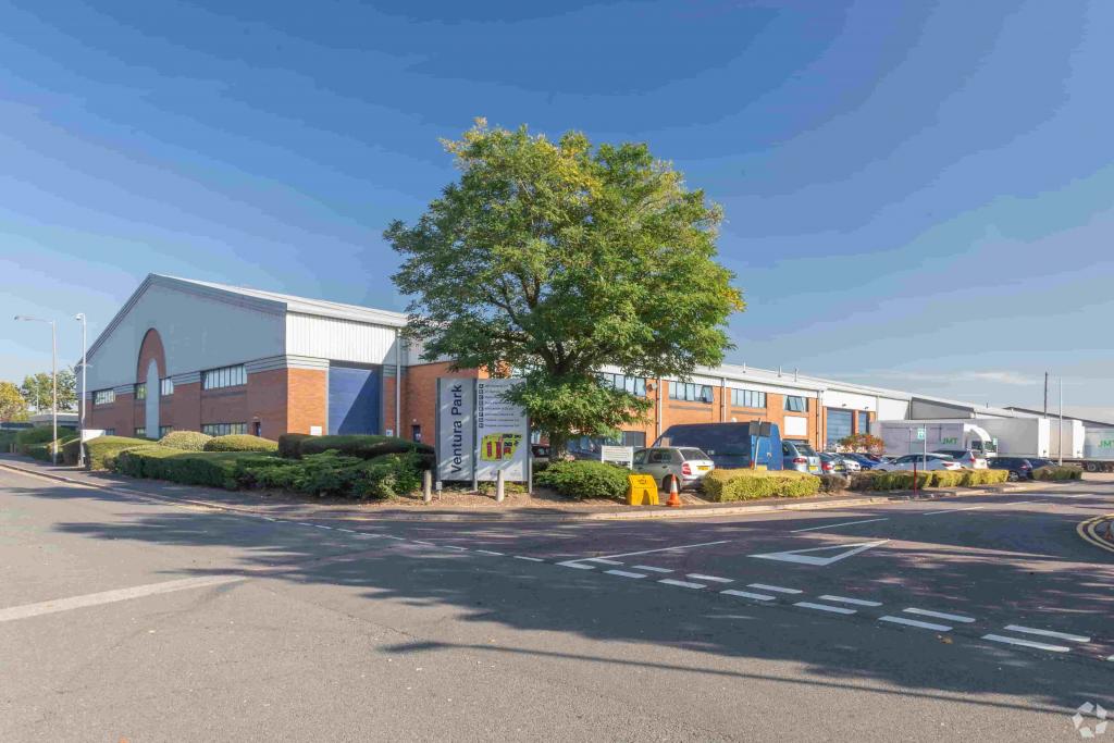 Industrial Warehouse Units To Let at Ventura Park, Old Parkbury Lane, St Albans