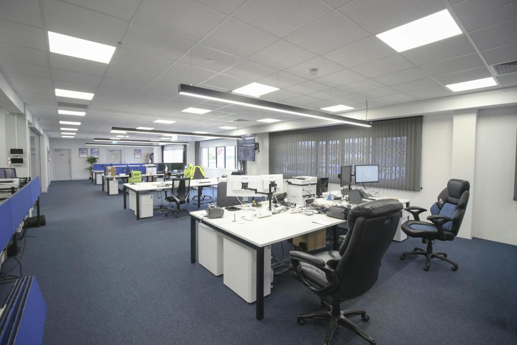 Ventura Park Industrial Warehouse Units - Old Parkbury Lane, St Albans, Hertfordshire AL2 2DB