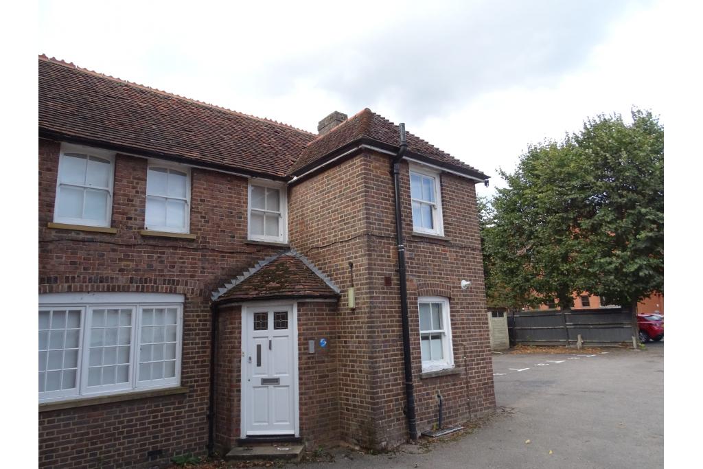 Harpenden Hall Office Space - 4 Southdown Road, Harpenden, Hertfordshire AL5 1TE