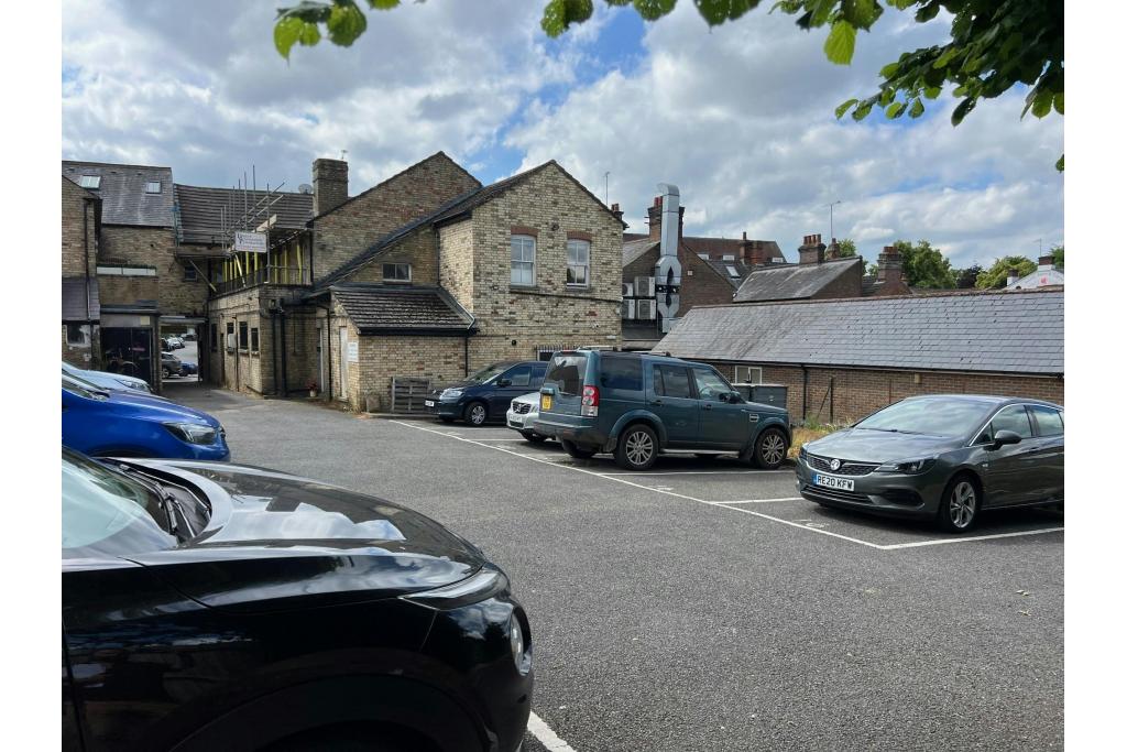 14-18 Station Road Retail/Residential Investment - Harpenden, Hertfordshire AL5 4SE