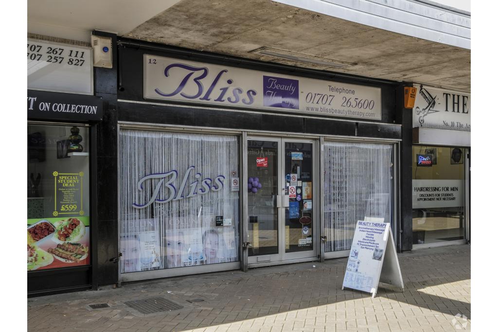 The Arcade Retail Unit - 2-12 The Arcade, Hatfield, Hertfordshire AL10 0JY