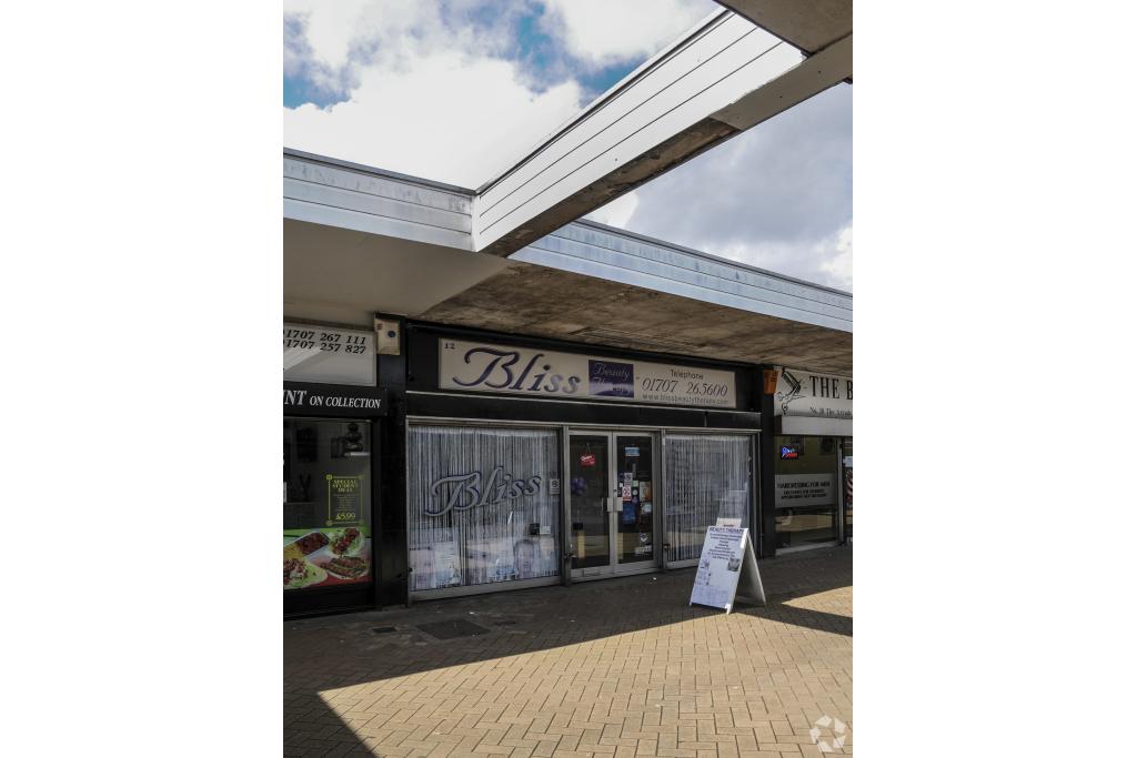 The Arcade Retail Unit - 2-12 The Arcade, Hatfield, Hertfordshire AL10 0JY