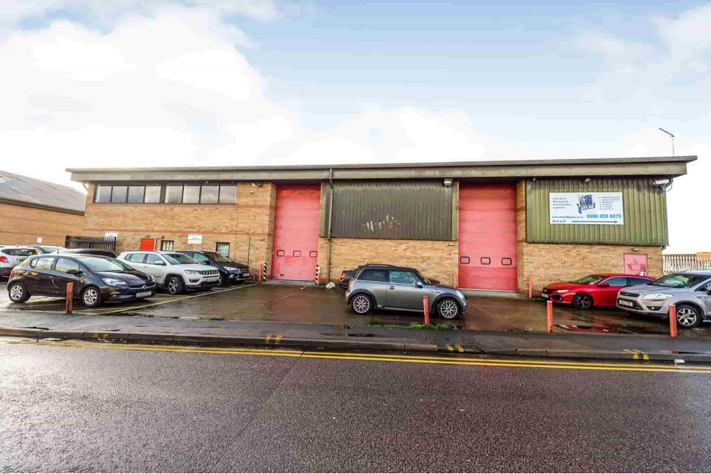 Brent House Industrial and Service Property - Travellers Lane, North Mymms, Hertfordshire AL9 7HF