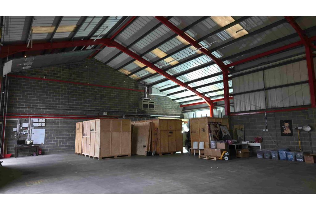 Brent House Industrial and Service Property - Travellers Lane, North Mymms, Hertfordshire AL9 7HF