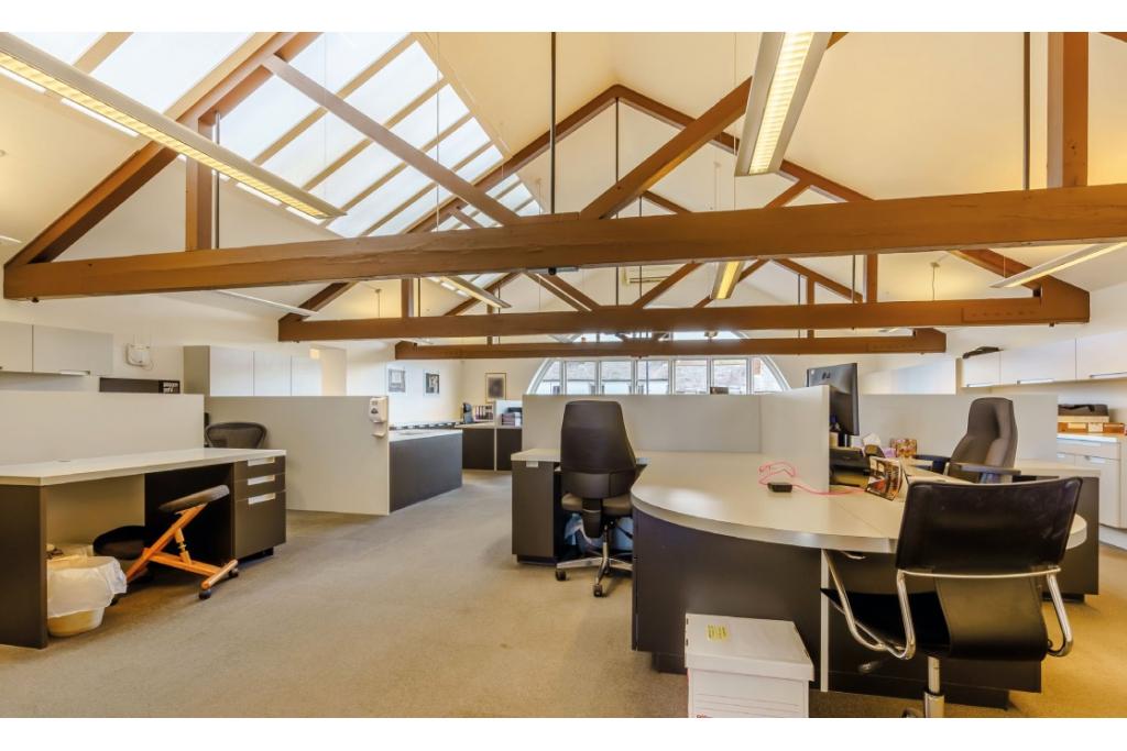 100 London Road, St Albans, Hertfordshire AL1 1NX