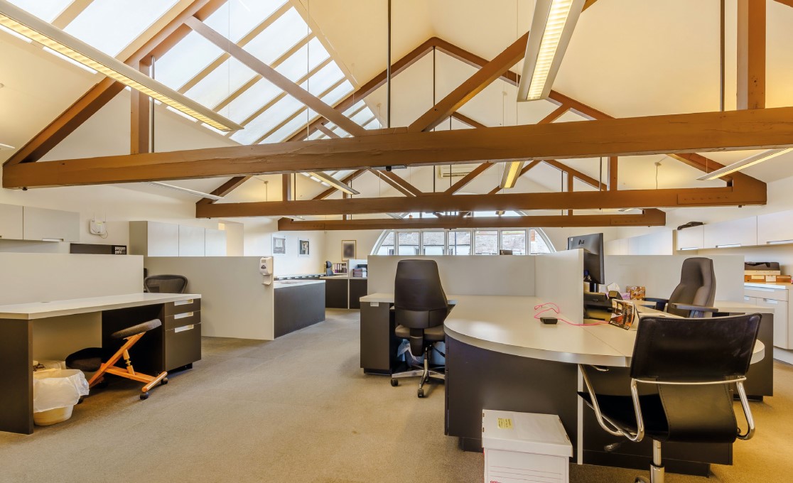 100 London Road, St Albans, Hertfordshire AL1 1NX