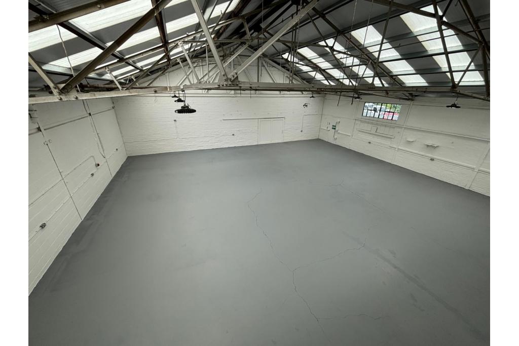 Abercromby Av - Unit 1a - Abercromby Industrial Estate - Warehouse