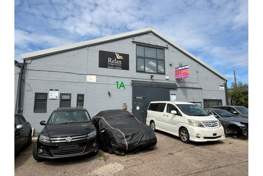 Abercromby Av - Unit 1a - Abercromby Industrial Estate - Warehouse