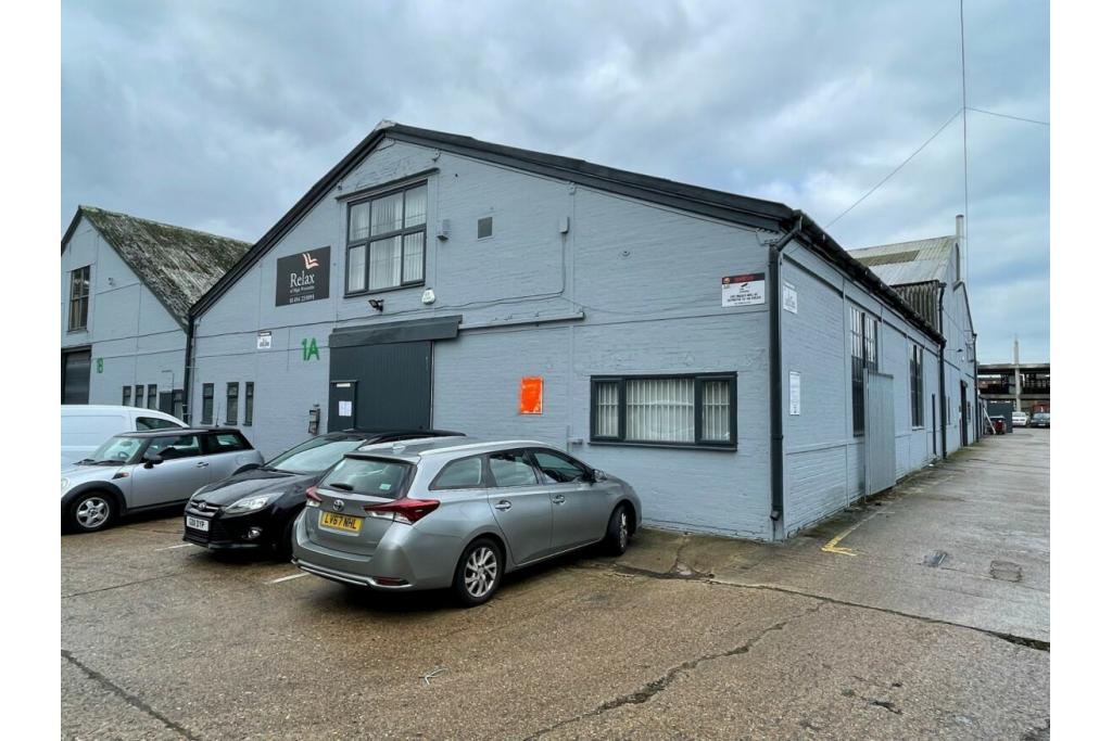 Abercromby Av - Unit 1a - Abercromby Industrial Estate - Warehouse