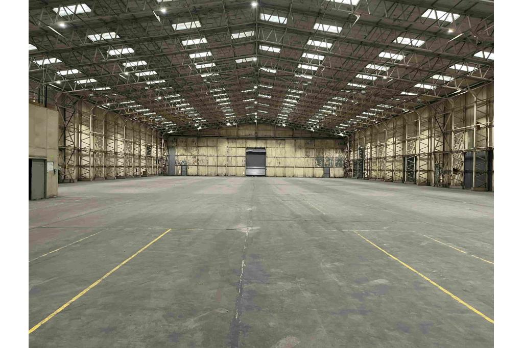 Ashendon Road - Hangar 1, Westcott Venture Park, Westcott