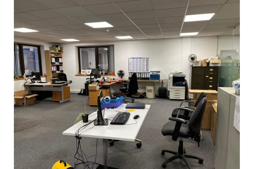 Asheridge Rd - Chiltern Court Office Building with Flexible Suites,Chesham Buckinghamshire