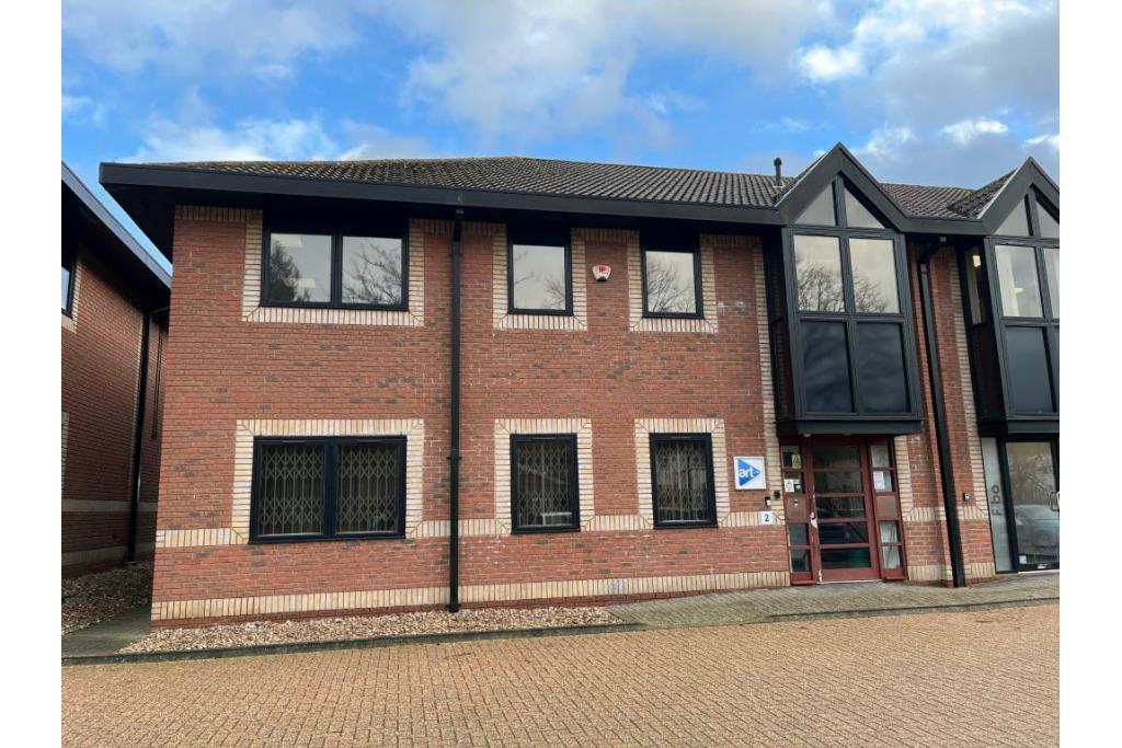 Asheridge Rd - Chiltern Court Office Building with Flexible Suites,Chesham Buckinghamshire