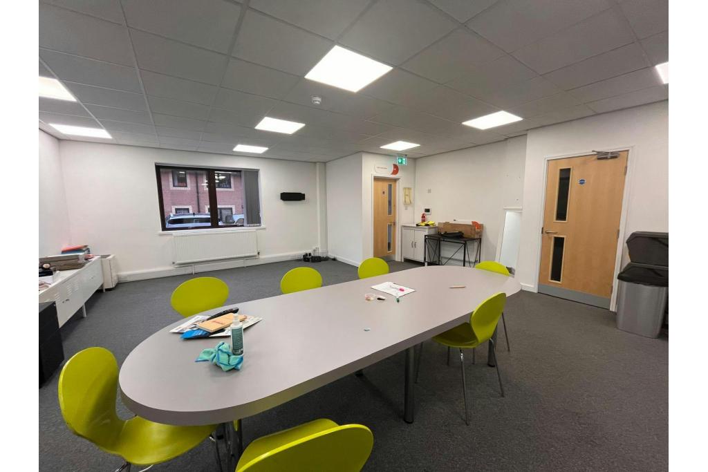 Asheridge Rd - Chiltern Court Refurbished Office Suite 668 Sq Ft, Chesham Buckinghamshire