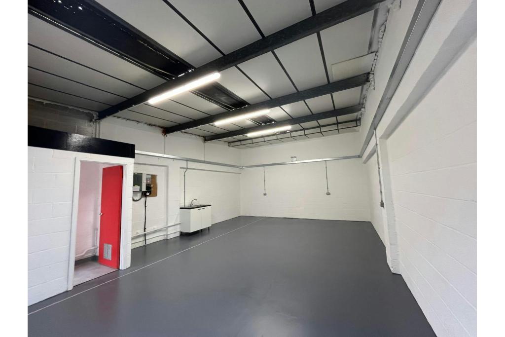Industrial Warehouse Unit at Rabans Lane Industrial Estate - Bessemer Crescent, Aylesbury,
