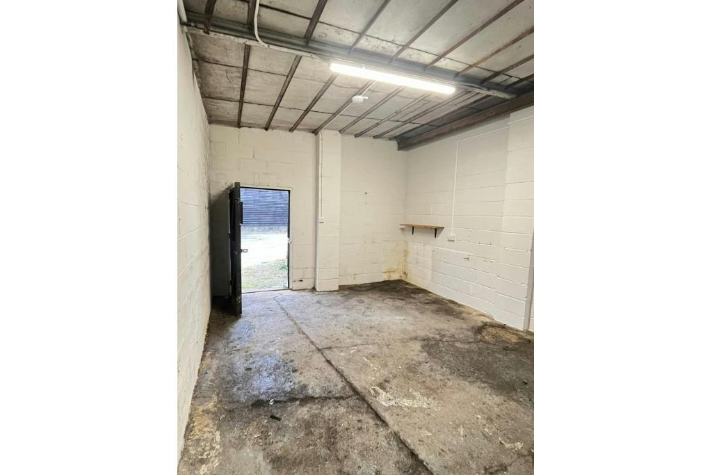 Light Industrial Unit To Let at Brook End Works - Weston Turville, Aylesbury Vale,