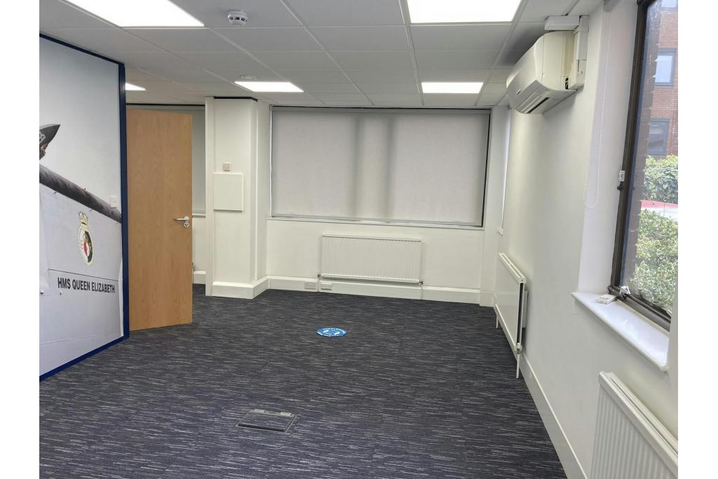 Office To Let - Buckingham House, Buckingham Street, Aylesbury, Buckinghamshire HP20 2NQ
