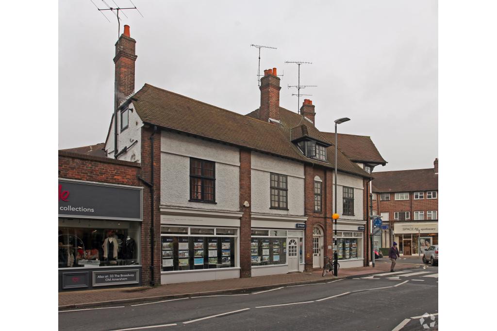 Shopfront Retail/Office To Let - 10 Burkes Parade, Beaconsfield, Buckinghamshire