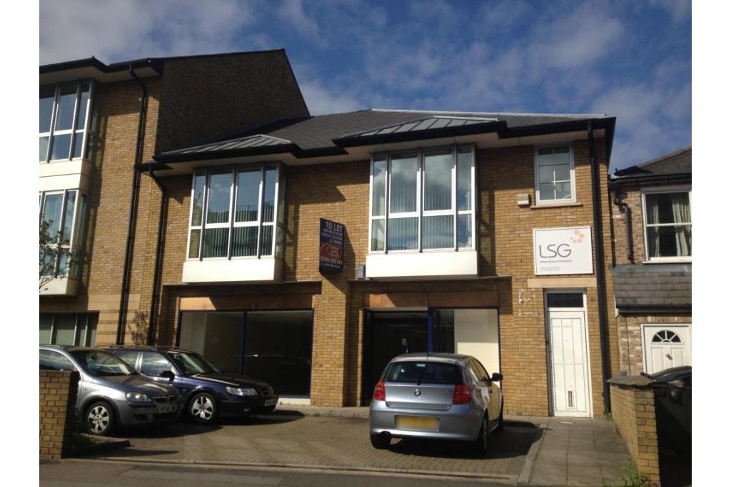 Office To Let - 41–43 Castle Street, High Wycombe, Buckinghamshire HP13 6RN