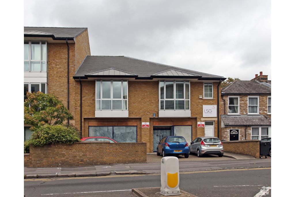 Office To Let - 41–43 Castle Street, High Wycombe, Buckinghamshire HP13 6RN