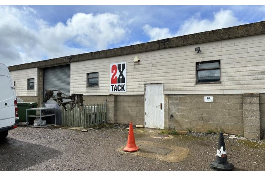 Industrial Service Unit To Let - Chearsley Road, Notley Farm, Long Crendon, Buckinghamshire