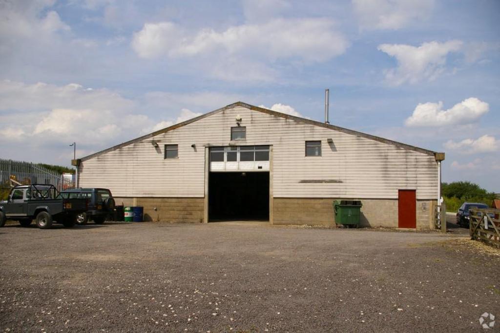 Industrial Service Unit To Let - Chearsley Road, Notley Farm, Long Crendon, Buckinghamshire