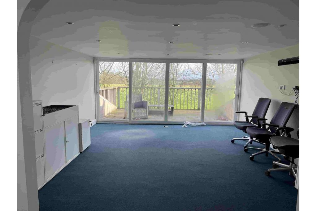 Office To Let - Cherry Lane, Shardeloes Farm, Amersham, Buckinghamshire