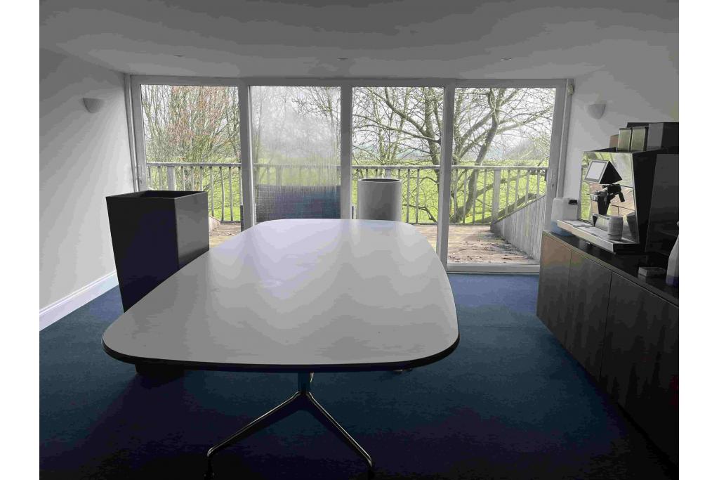 Office To Let - Cherry Lane, Shardeloes Farm, Amersham, Buckinghamshire